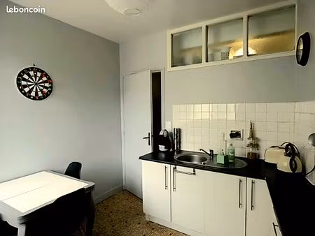 location t3 de 70 m² au centre ville d'ussel