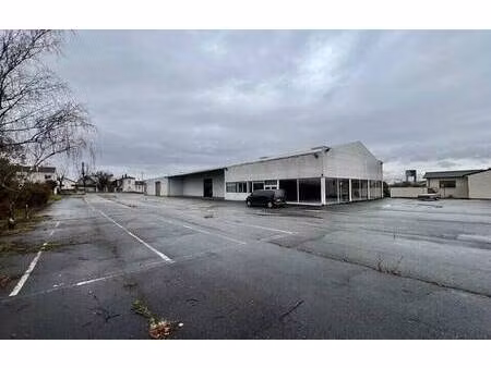 local commercial à louer