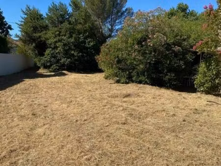 terrain 300 m² gardanne