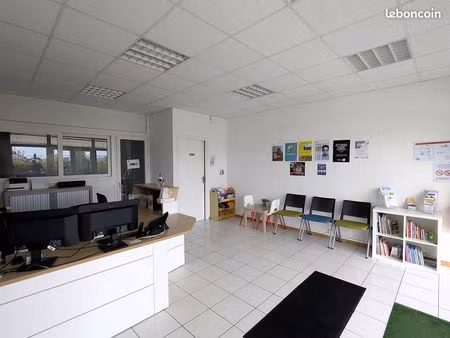 bureaux 220 m²