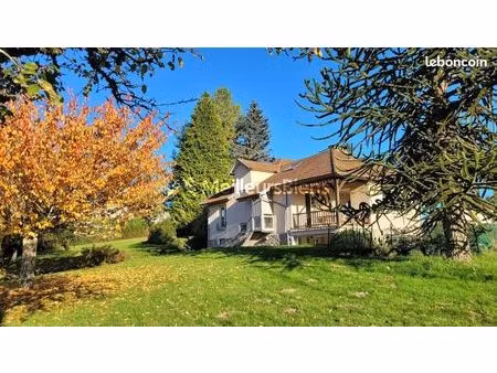 maison de village 8 pièces 170 m²