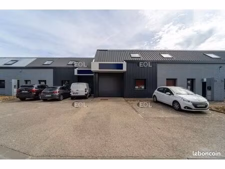 local d'activité 217 m²