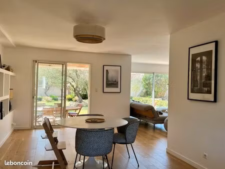 propriété de standing : maison et studio indépendant lagord