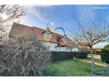 maison 135 m² plaimpied-givaudins