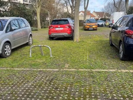 parking a louer