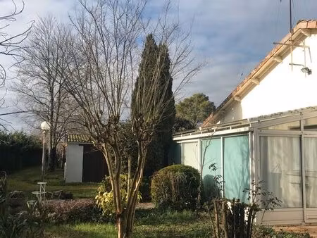 maison 95 m2 sur terrain arboré de 1800 m2