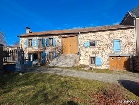 maison en pierre rénovée – 123 m² – terrain clos – grange