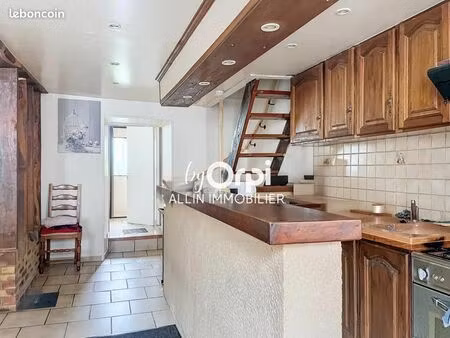 maison 2 pièces 66 m²