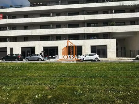 local commercial 235 m² châtenay-malabry