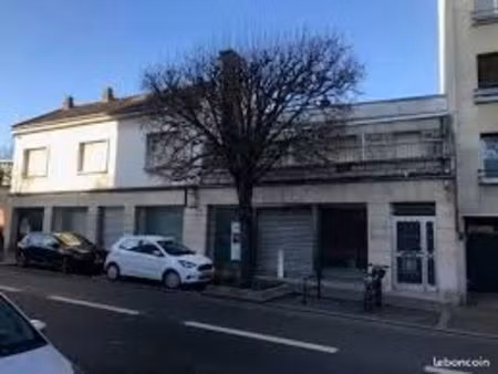 murs commerciaux 200 m² clamart