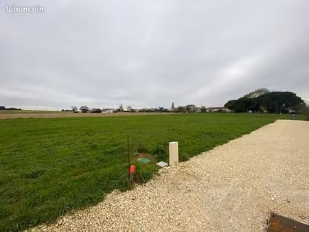 à vendre par particuliers – terrain constructible de 1068 m² – lieu-dit la groie quétier  
