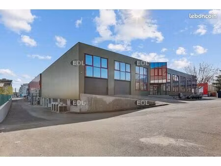 local bureaux  logistique 2 258 m²