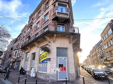 commerce horeca de 230 m²