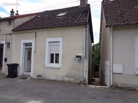 maison f4 vierzon-forges proche de tout commerce