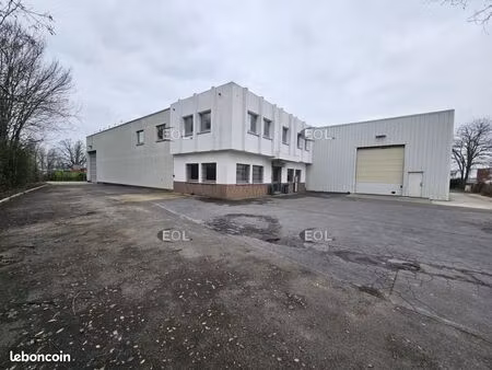 local d'activité 1 280 m²