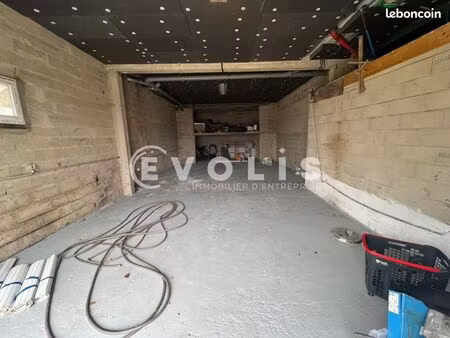 local d'activité 80 m²