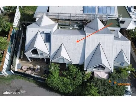 duplex t3 en rez-de-jardin – la saline les bains