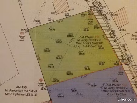 montignac 24   a vendre parcelle constructibles