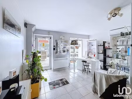 boutique 70 m² mandres-les-roses