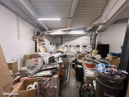 local d'activité 138 m²