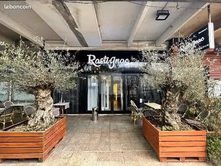 boutique 281 m² courbevoie