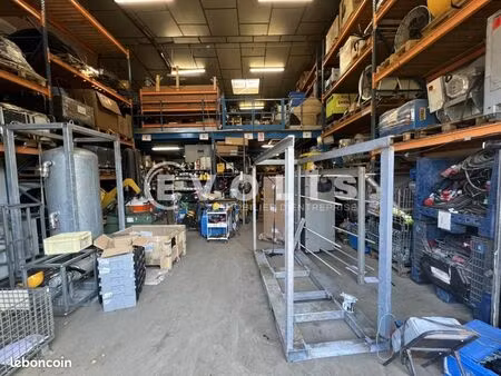 local d'activité 475 m²