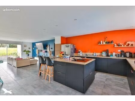 longère 6 pièces 188 m²