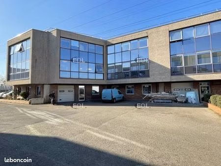 local d'activité 372 m²