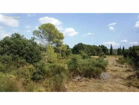 terrain 2 000 m² cotignac