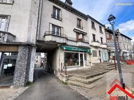 immeuble 150 m² allassac