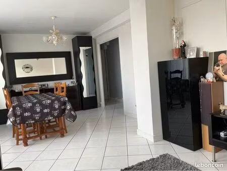 bel appartement f3/4 emplacement recherché