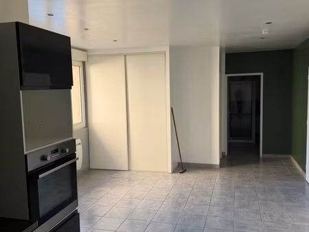 loue appartement t2 rez de chaussée 43m2