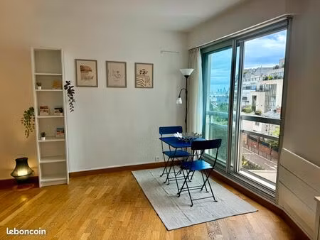 a louer dès maintenant - studio meublé de 28 m² à vanves (5min de paris)  récemment rénové