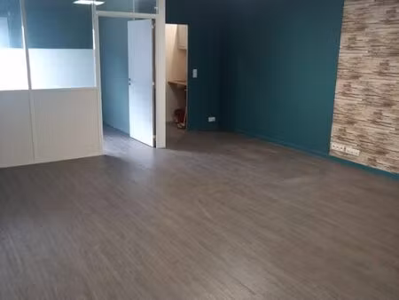 a louer - bureau 53m² - la queue en brie - 94510