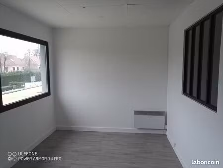 a louer - bureau 73m² - la queue en brie