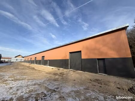 local 170 m² dampierre-les-bois