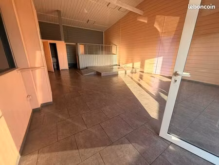 local commercial 20eme km