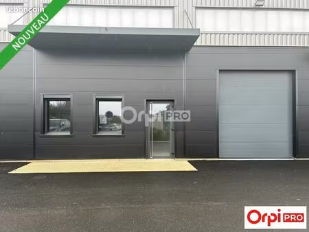 local d'activité 179 m²