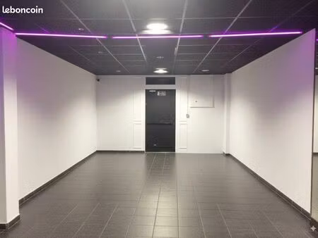 à louer : superbe local commercial de 190m² à saint-vallier centre