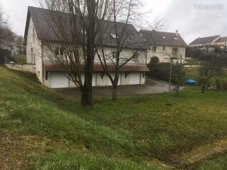 maison mitoyenne à louer