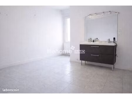immeuble 178 m² cabasse