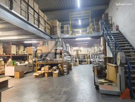 local bureaux 488 m²