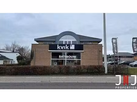 erpent - spacieux rez-de-chaussée commercial