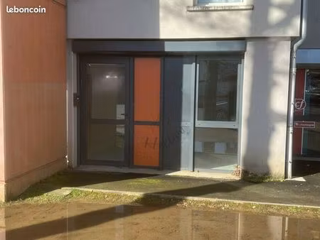 local commercial 179 m²