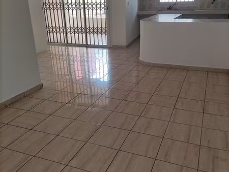 location local professionnel en zfu