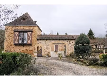 maison 8 pièces 200 m²