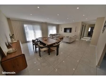 maison 5 pièces 148 m²