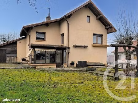 maison 6 pièces 145 m²