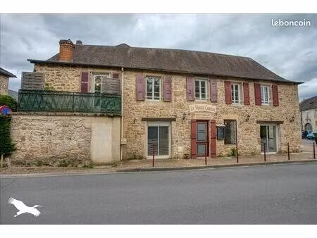 immeuble 320 m² cublac