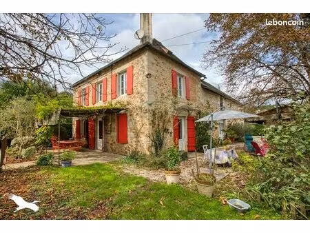 longère 8 pièces 203 m²